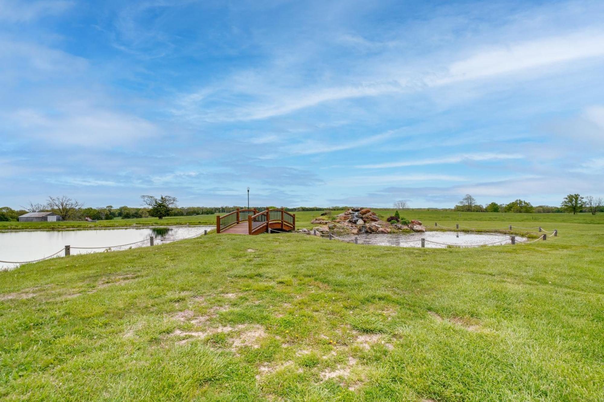 Spacious Owensville Getaway With Winery On-Site! Экстерьер фото