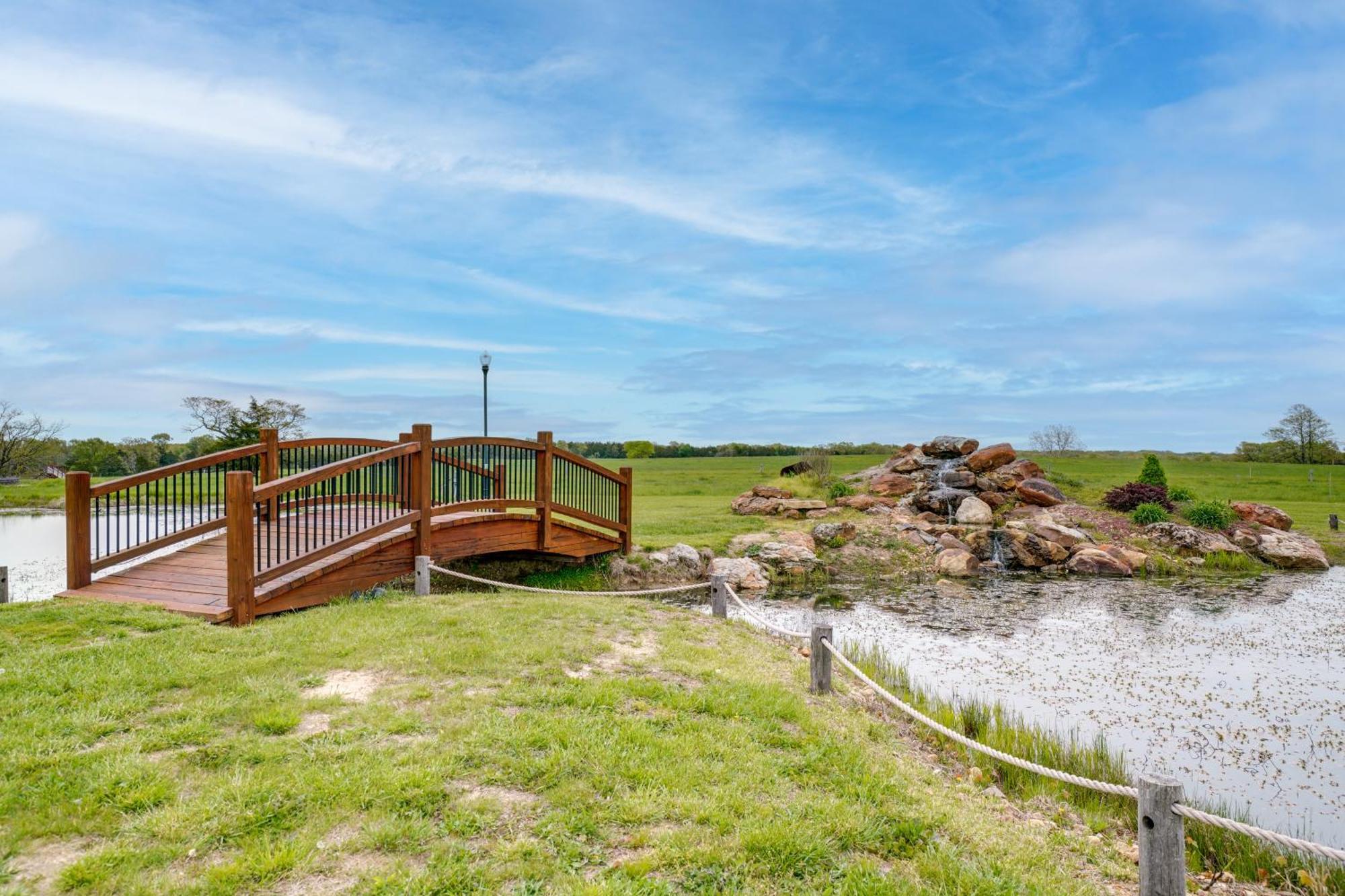 Spacious Owensville Getaway With Winery On-Site! Экстерьер фото